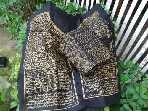 Ilustrasi rompi ontokusumo. (Raja Paranormal)