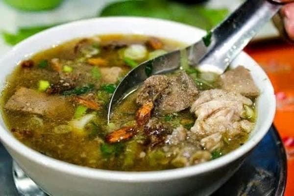 Coto Makassar termasuk salah satu varian soto. (Kemanaajaboleh)