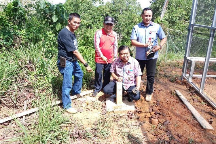 Tapal batas Indonesia dan Malaysia bergeser. (Kompas/Ahmad Dzulviqo)