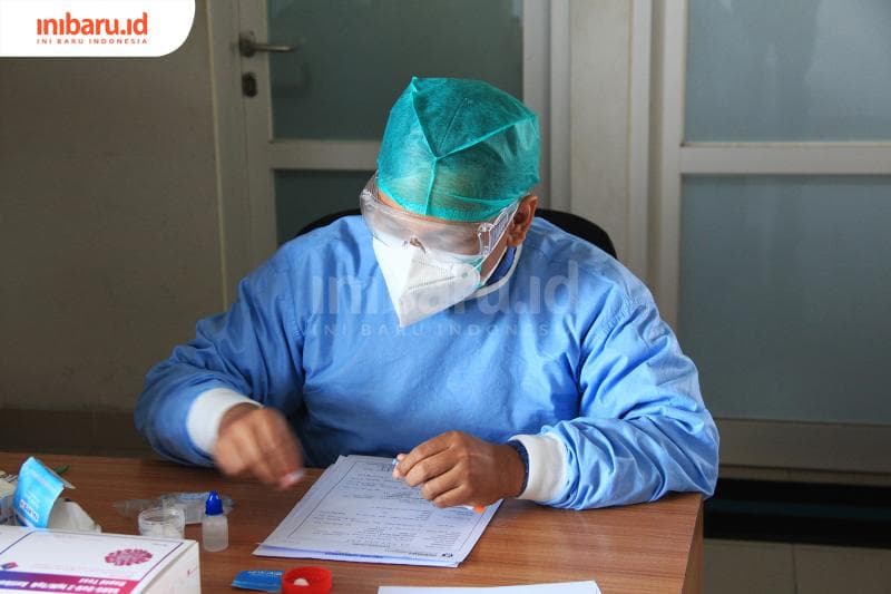 Ilustrasi: Tenaga kesehatan. (Inibaru.id/ Triawanda Tirta Aditya)