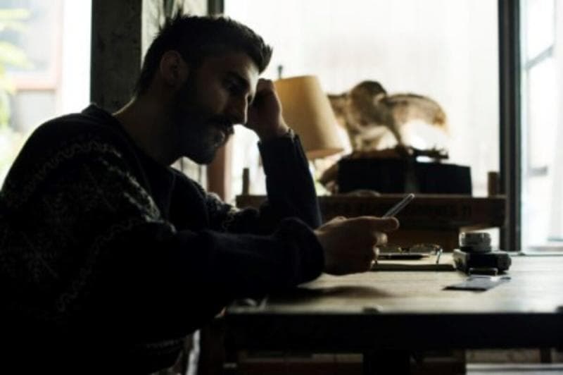 Belum tentu kesepian akan hilang dengan menikah. (Freepik)