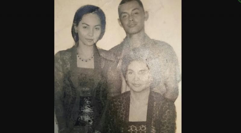 Pierre Tendean, Rukmini, dan ibunya. (Twitter.com/annawidayati)