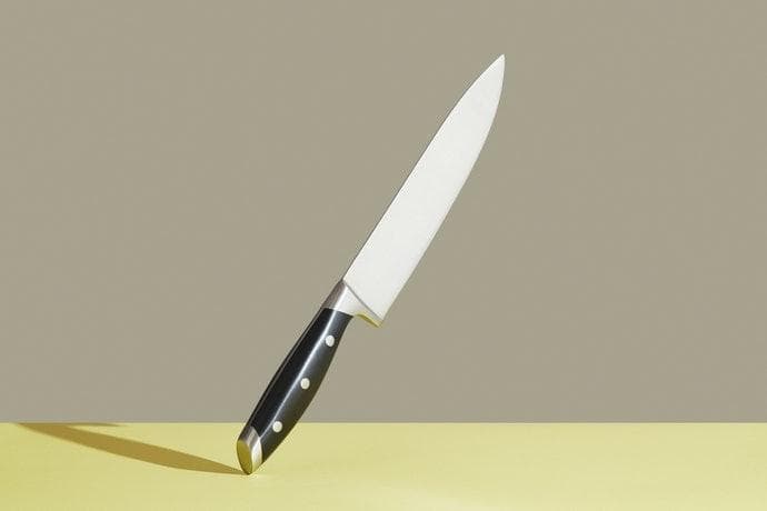 Dilarang memberikan benda tajam sebagai kado. (Flickr)