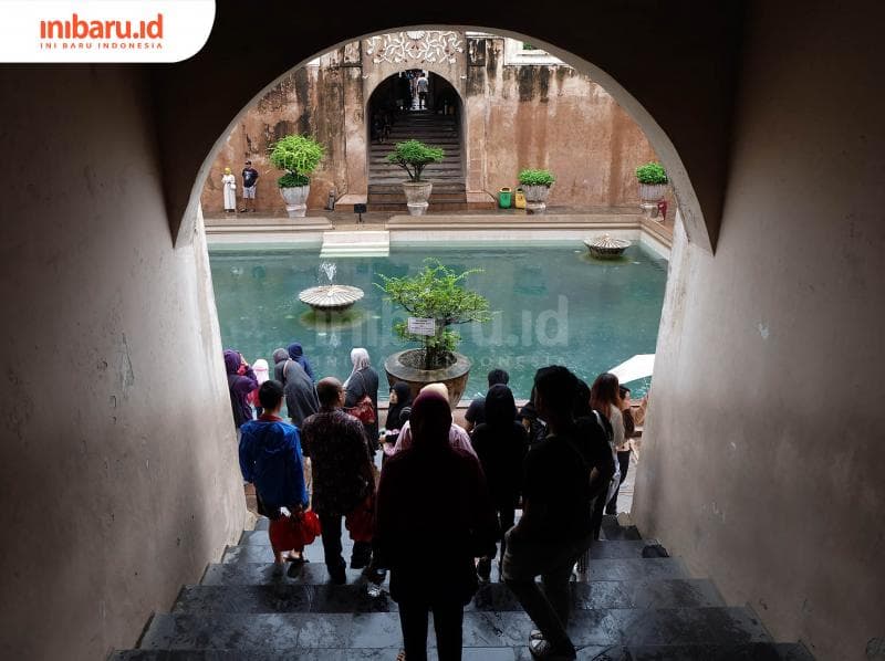 Tempat wisata Taman Sari Yogyakarta memang selalu ramai. (Inibaru.id/ Inadha Rahma Nidya)<br>