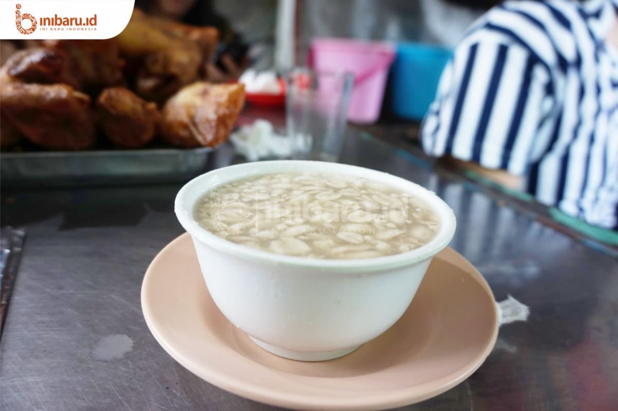 Wedang kacang tanah ala Kacang Ijo Kapuran. (Inibaru.id/ Ida Fitriyah)