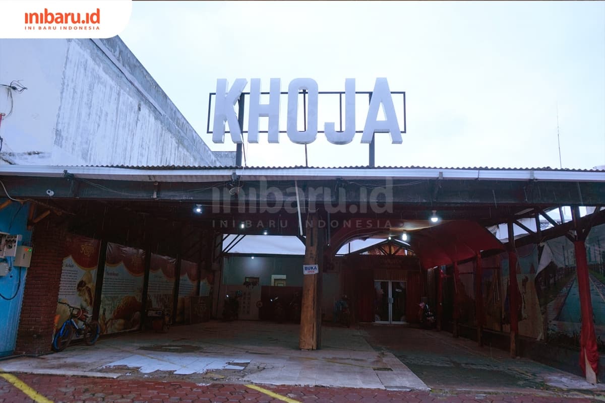 Resto Khoja tampak dari depan. (Inibaru.id/ Ida Fitriyah)