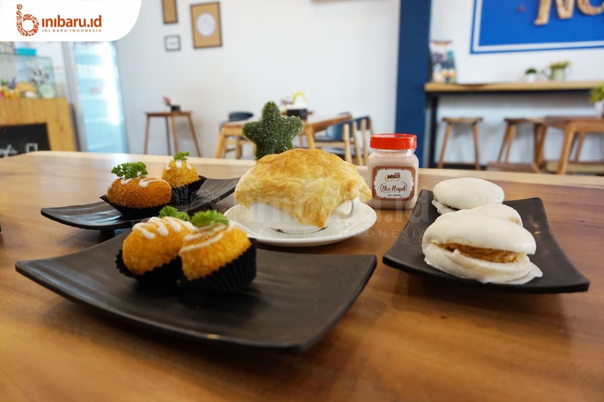 Menu andalan di The Noph Snack and Resto. (Inibaru.id/ Ida Fitriyah)