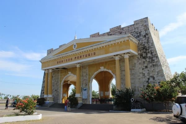 Gerbang Benteng Portugis (Localguidesconnect)