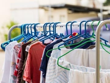 Susah Kering? Begini Tips Agar Cucianmu Nggak Bau Apek di Musim Hujan