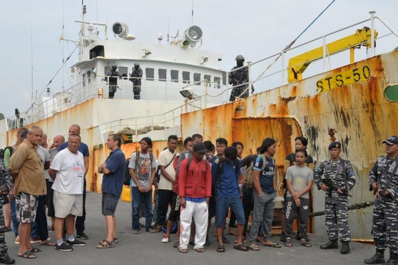 Transhipment, Modus Baru Pencurian Ikan di Perairan Indonesia