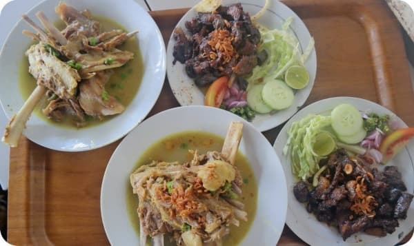 Tengkleng gajah. (Limakaki)