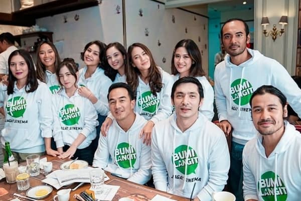 Aktor Bumilangit Cinematic Universe. (Instagram/screenplayfilm_id)