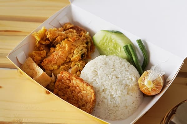 Menu ayam paling banyak dipesan di Go-Food. (Kuliner Gresik)