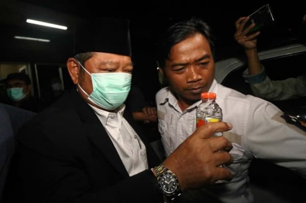 Bupati Sidoarjo. (ANTARA FOTO/Didik Suhartono)