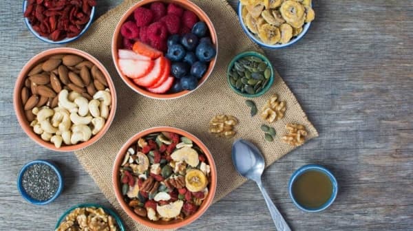 Sejumlah makanan yang dianjurkan dikonsumsi pelaku diet paleo. (Helathline)