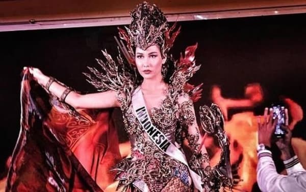 Frederika Alexis Cull wakili Indonesia di ajang Miss Universe 2019. (Minet)