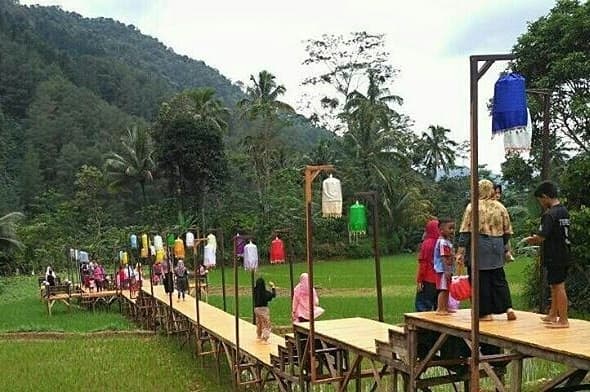 Lampion Tengah Sawah. (Jumanto)