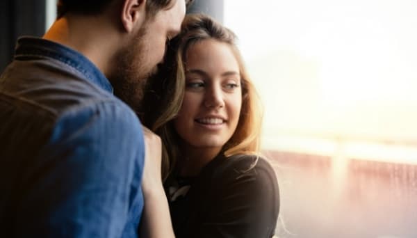 Kalau mau langgeng, kamu perlu membuat pasangan bahagia. (Shutterstock)