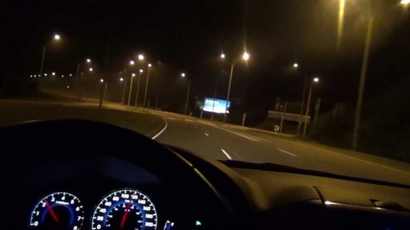 Mengemudi malam hari. (Fastnlow.net)