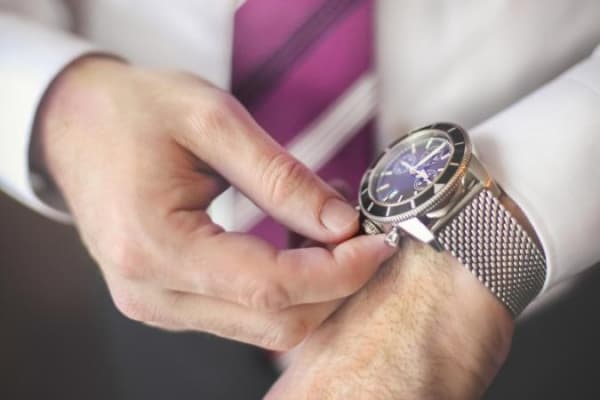 Alergi Jam Tangan? Begini Cara Mengatasinya