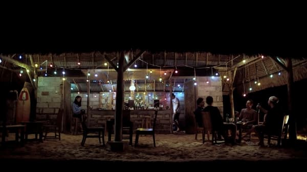 Adegan dalam omnibus "Rectoverso" yang berjudul "Hanya Isyarat". (Breakfastmovieclub.wordpress)