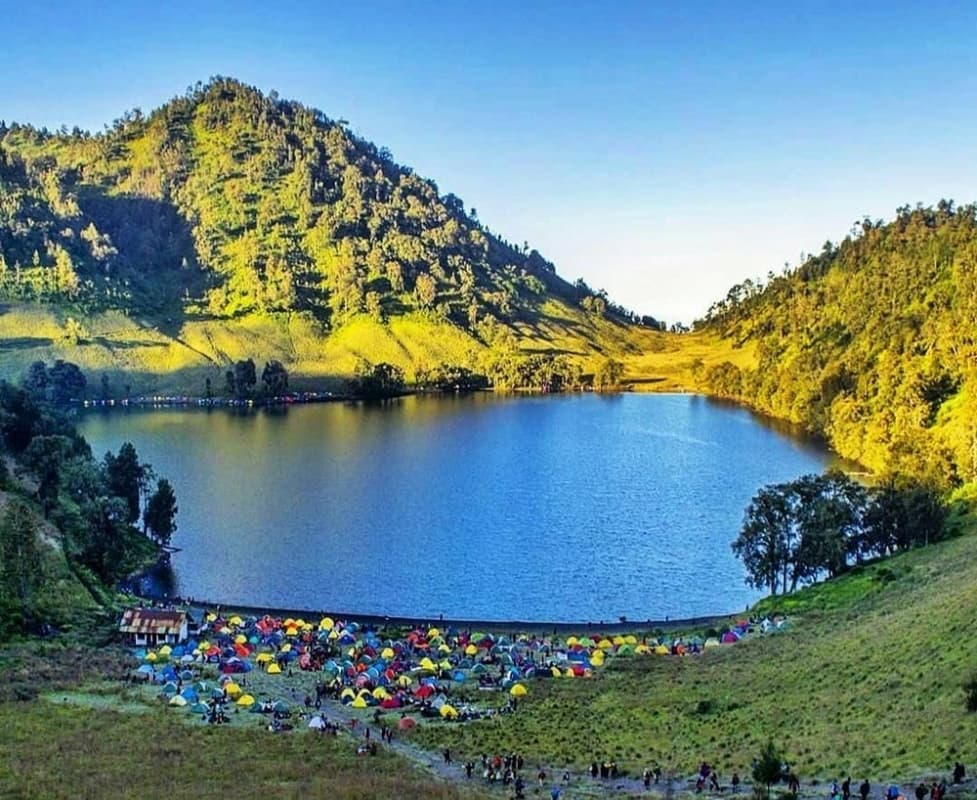 Seperti Sidringo, Empat Danau Cantik Ini Juga Tersembunyi di Antara Punggung Gunung