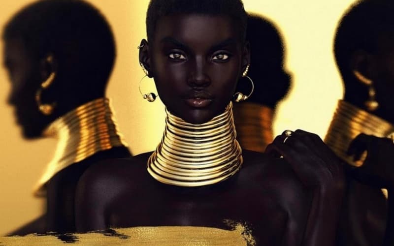 Supermodel Virtual Itu Bernama Shudu Gram