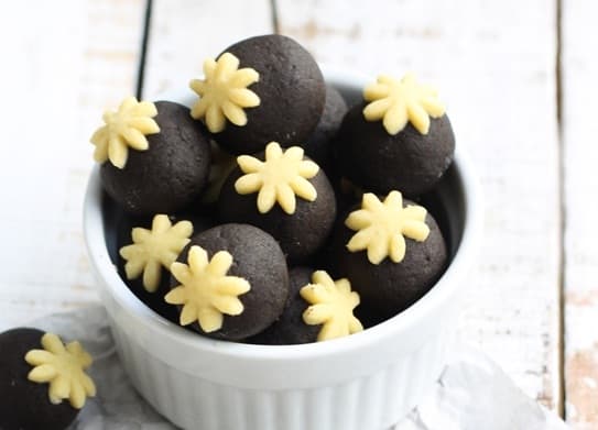 Black nastar. (Pinterest.com)