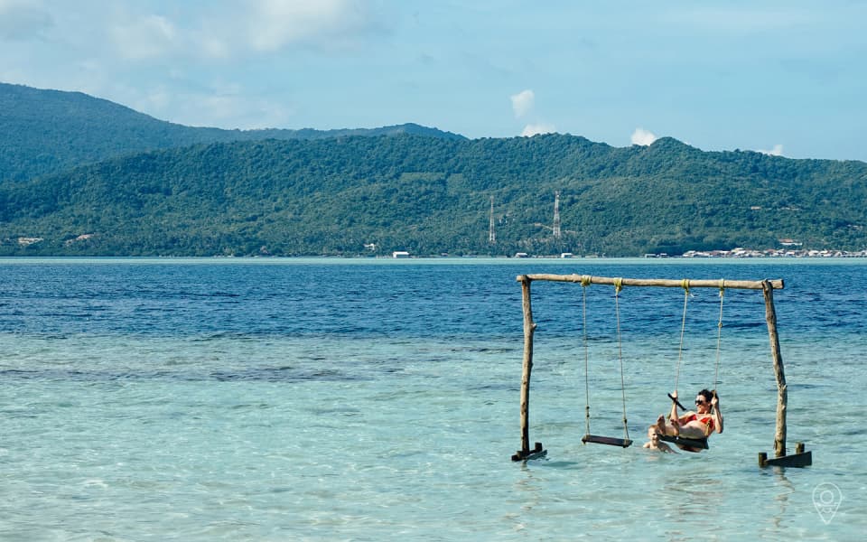 Spot berfoto di Pulau Menjangan Kecil. (Bersukariatour)