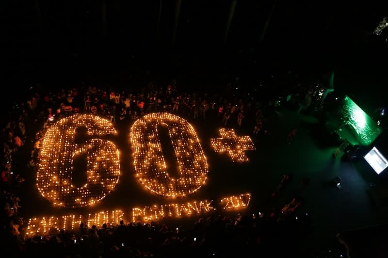 Earth Hour Pontianak 2017. (WWF-Indonesia/Sugeng Hendratno)