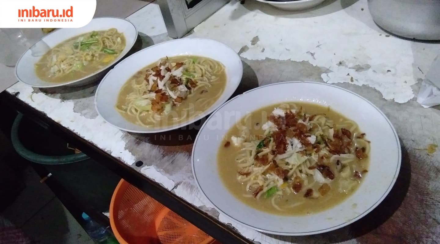 Kaldu Kental Beraroma Menggoda Jadi Rahasia Lezat Bakmi Jawa Pak Gareng Semarang