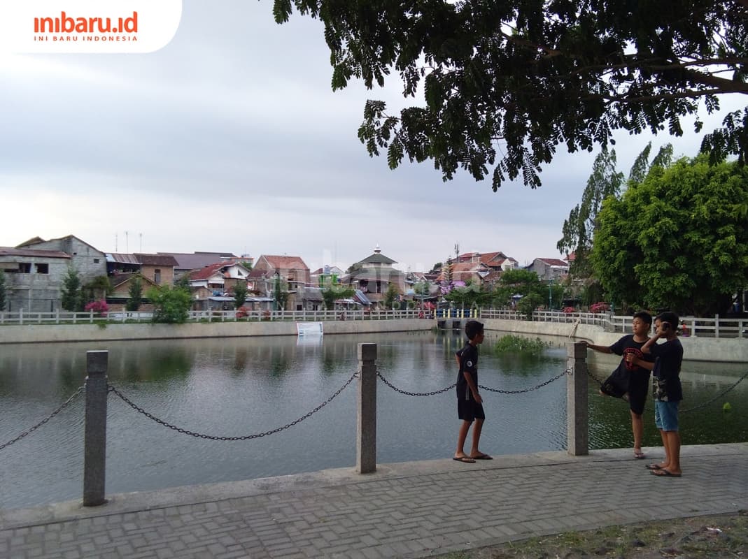 Embung Langensari terbuka bagi semua kalangan dari anak-anak hingga lansia. (Inibaru.id/ Isma Swastiningrum)