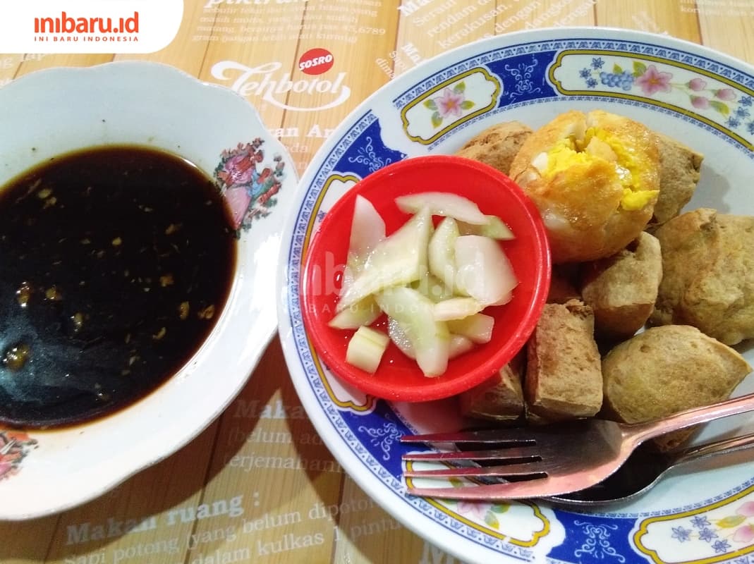 Kenikmatan Tahu Pong di Kedai Ini Memang Bukan Omong Kosong