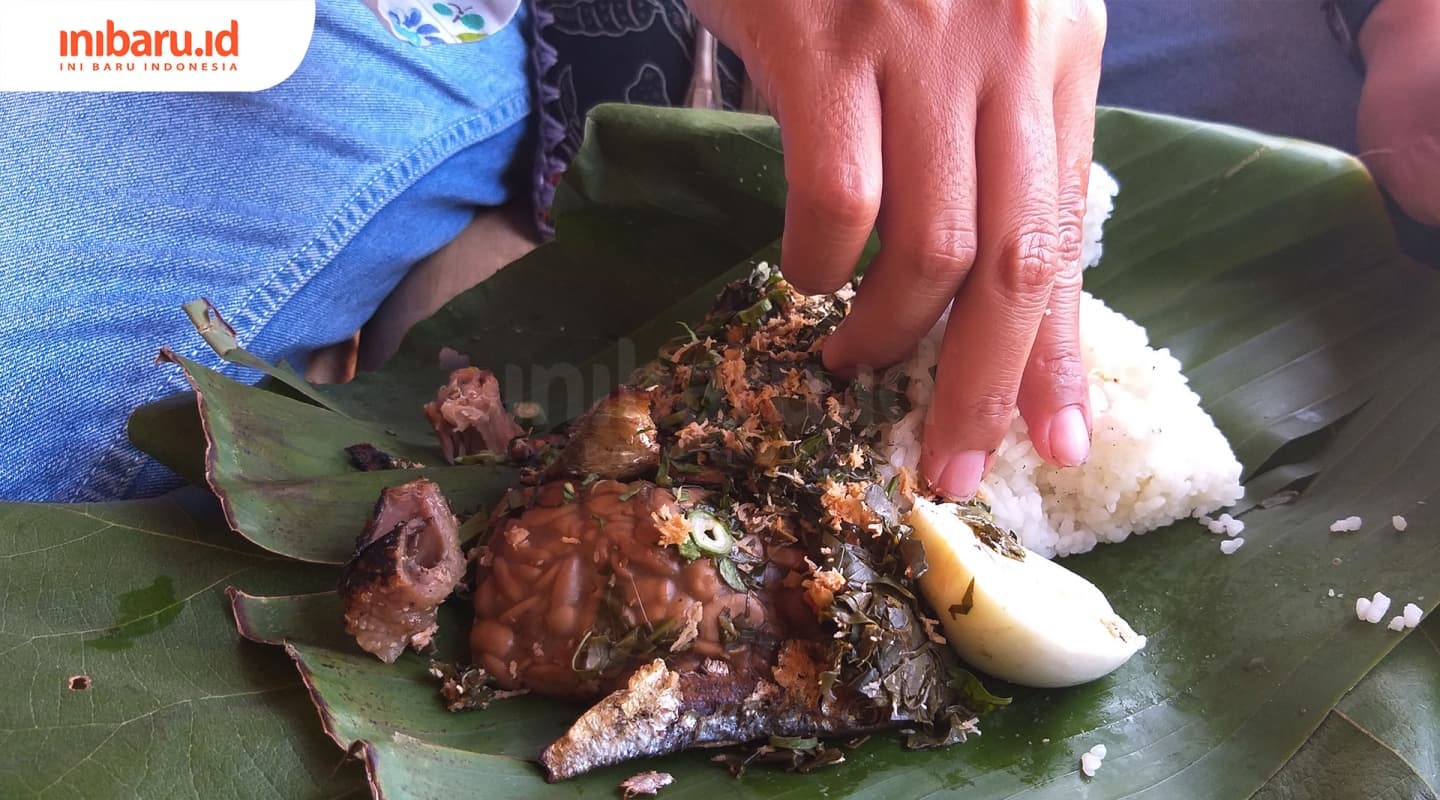 Sajian Nasi Iriban di Pasar Kuliner Desa Wisata Lerep. (Inibaru.id/ Lala Nilawanti)