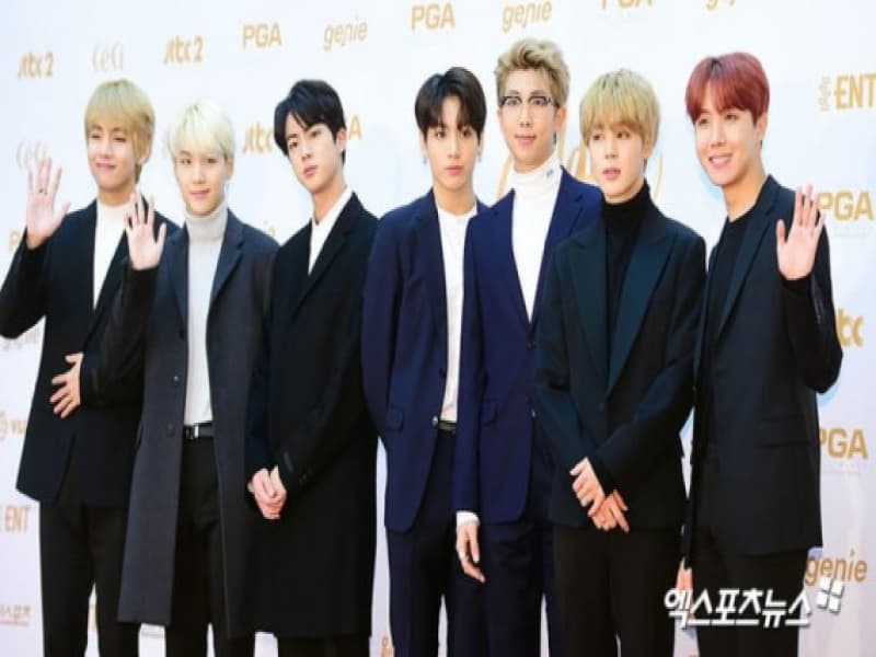 BTS saat di Red Carpet Golden Disc Awards 2018. (Teen.id)