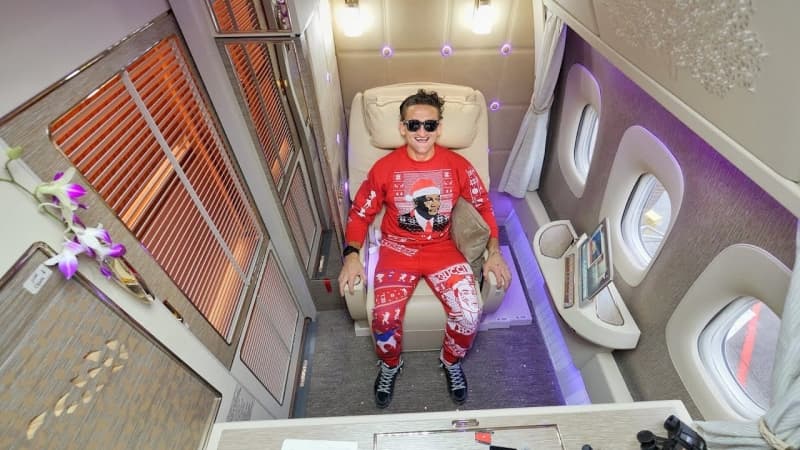 Ketika Casey Neistat Jajal Kabin Kelas Satu Boeing 777 Emirates Airlines