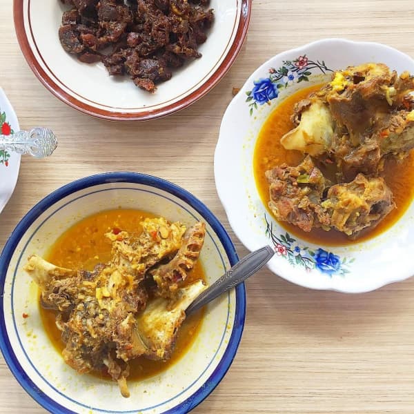 Gulai Melung Bu Hadi (travelingyuk.com)
