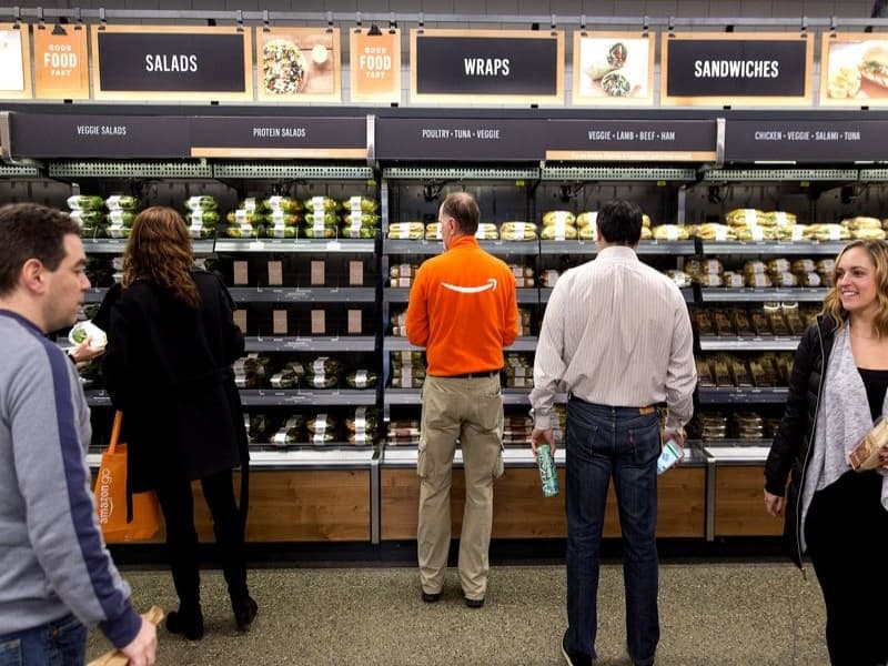 Amazon Go. (Bloomberg.com)
