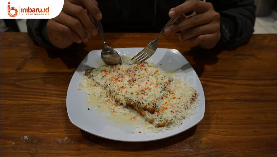 Roti panggang Ovomaltine, salah satu menu di Kantin Anomali. (Inibaru.id/Ayu S Irawati)