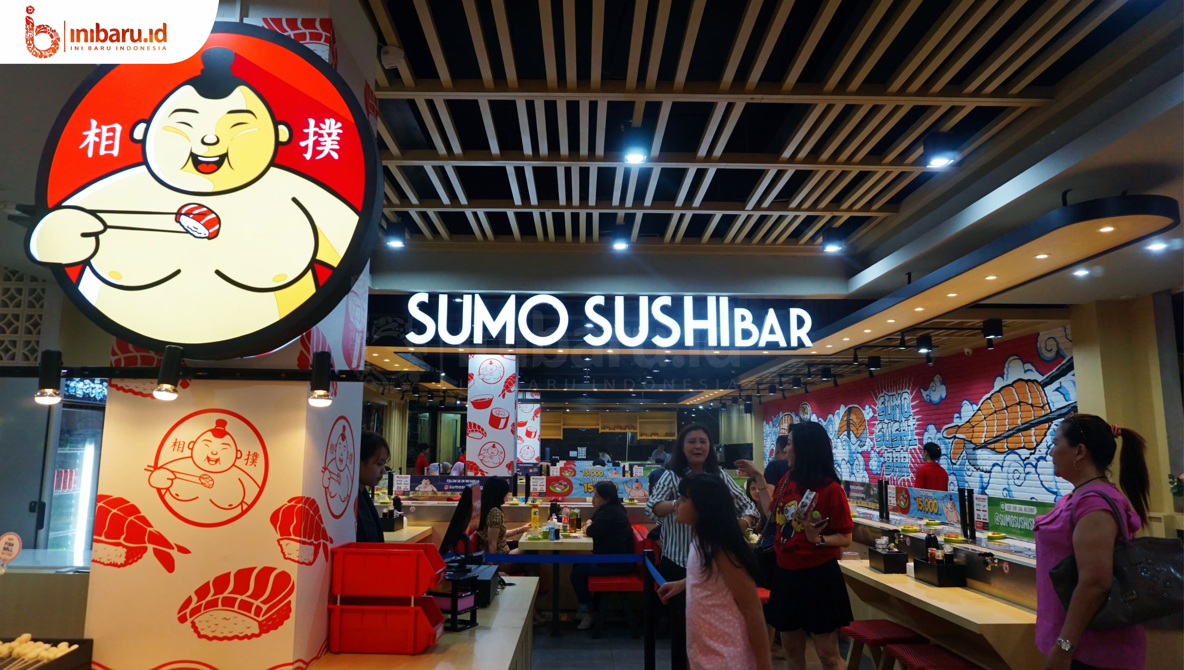 Konsep Kedai Sushi Modern di Sumo Sushi Bar Semarang