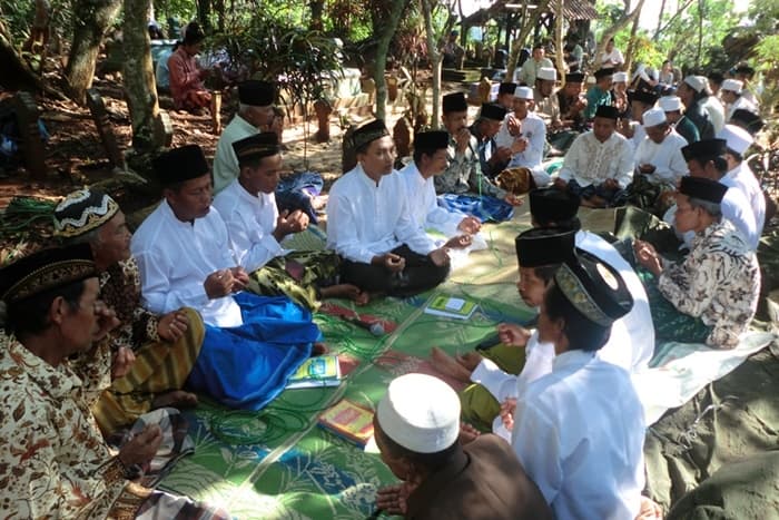 Menyelamati Padi-Padi dan Gaung Doa untuk Keberlimpahan Panen 