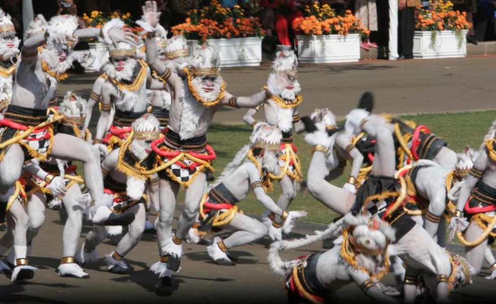 Kesenian Kethek Ogleng. (Visitcentraljava.com)