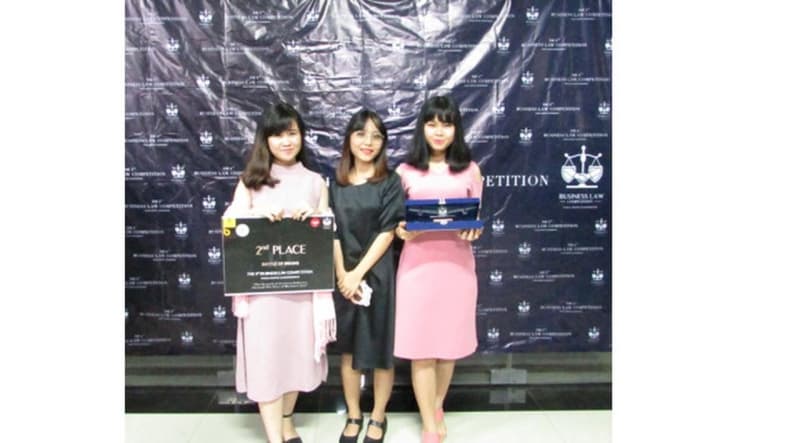 FH President University Unjuk Gigi dalam Business Law Competition 2017