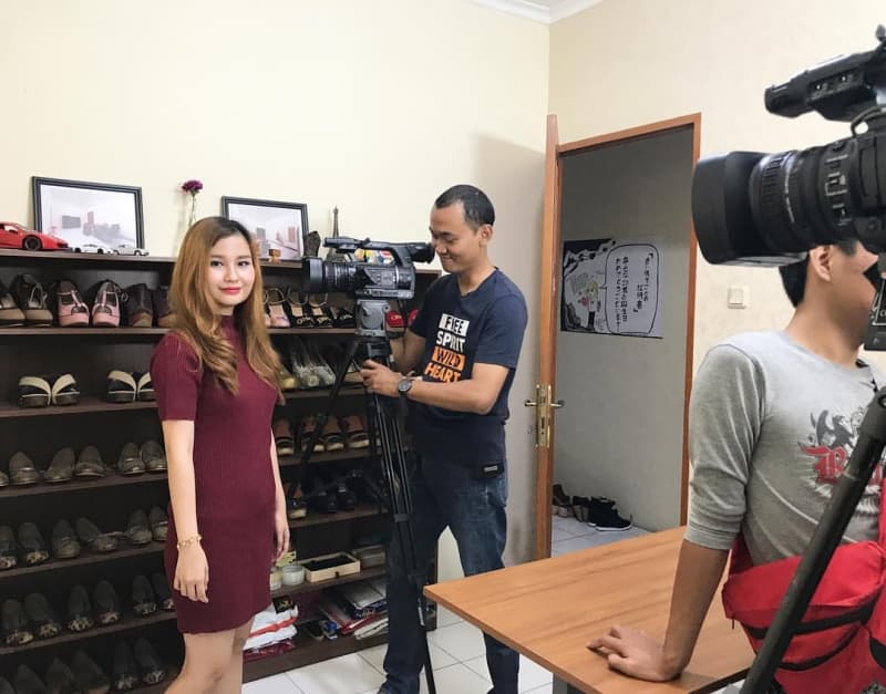 Dari Tangan Valentina Terciptalah Sepatu Cantik