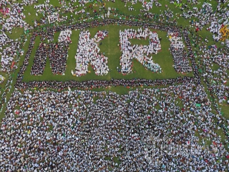 50 Ribu Lebih Santri Baca Kitab Kuning Pecahkan Rekor Muri
