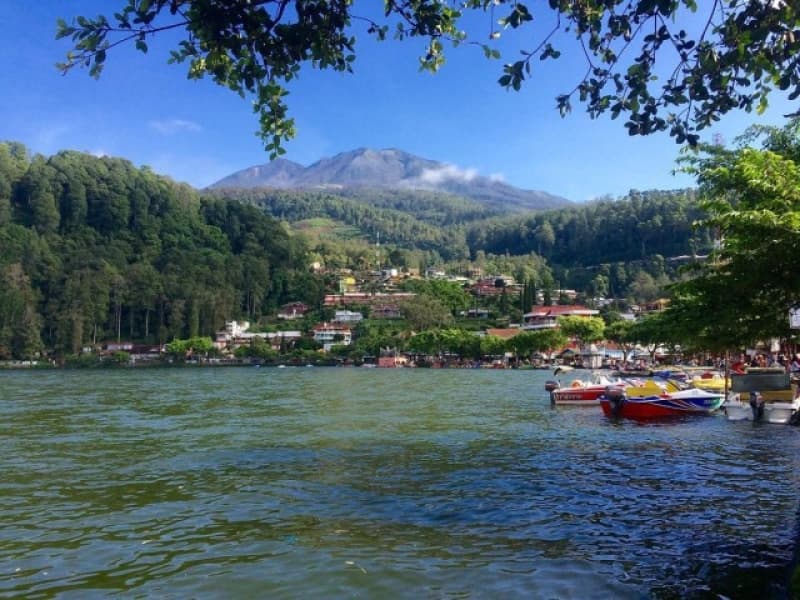 Telaga Sarangan (iklantravel.com)