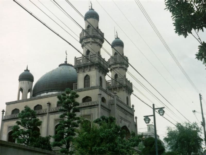 Masjid Kobe di Jepang (static.panoramio.com)