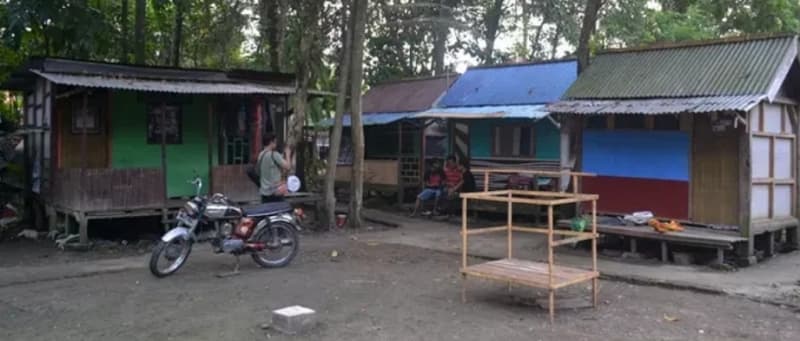 Mengasingkan Diri di Pesantren Metal Tobat