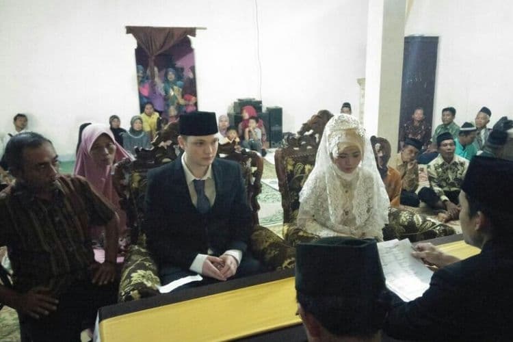 Suasana akad nikah pasangan Ezra dan Rini. (Kompas.com/Fitri Hanany)