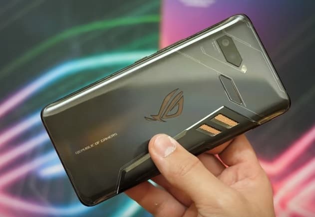 Asus ROG Phone. (Anaksantai.com)